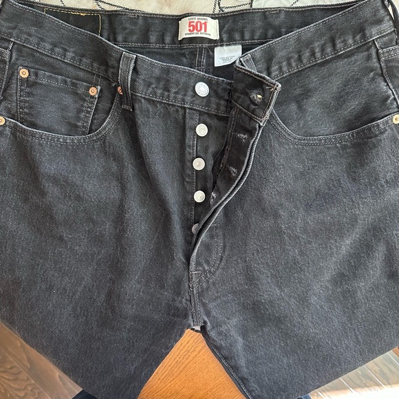 Levi’s 501 Button Fyi Jeans, 38 x 30. Black, In Good Condition. - Picture 5 of 7